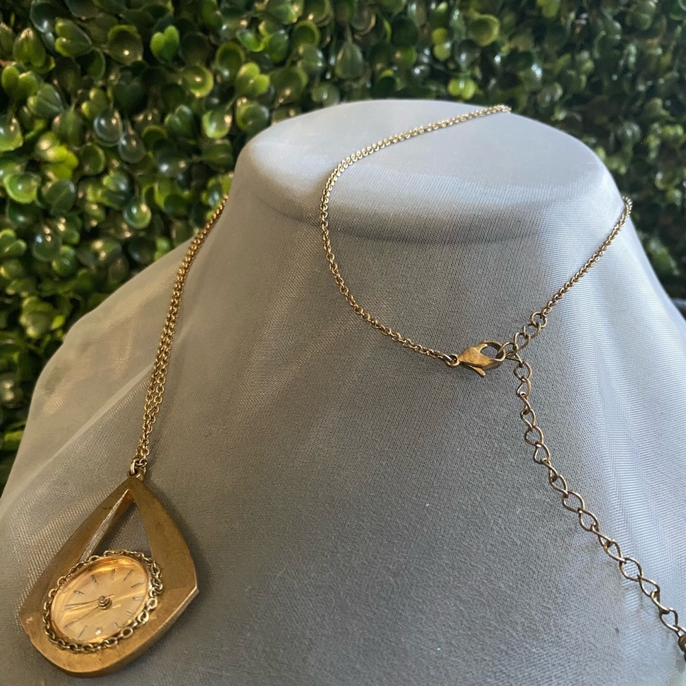 18” Chain Clock Necklace